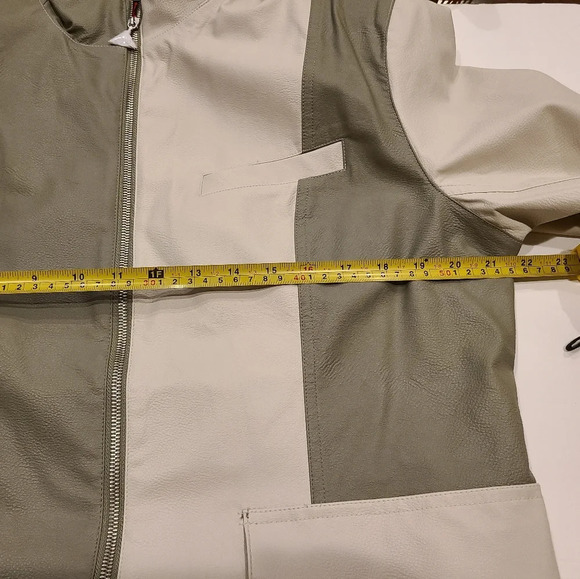 NWT Jordan Faux Leather Women's Jacket Size L zip - Picture 11 of 16